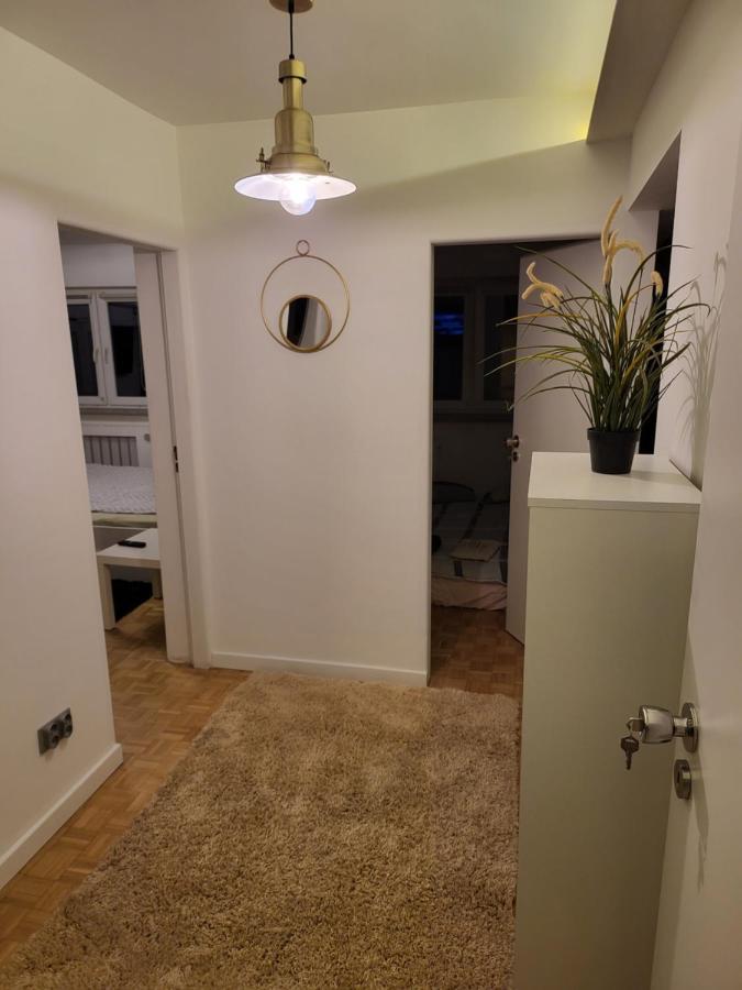 Studio Zelazna Rooms Near Old Town Варшава Экстерьер фото